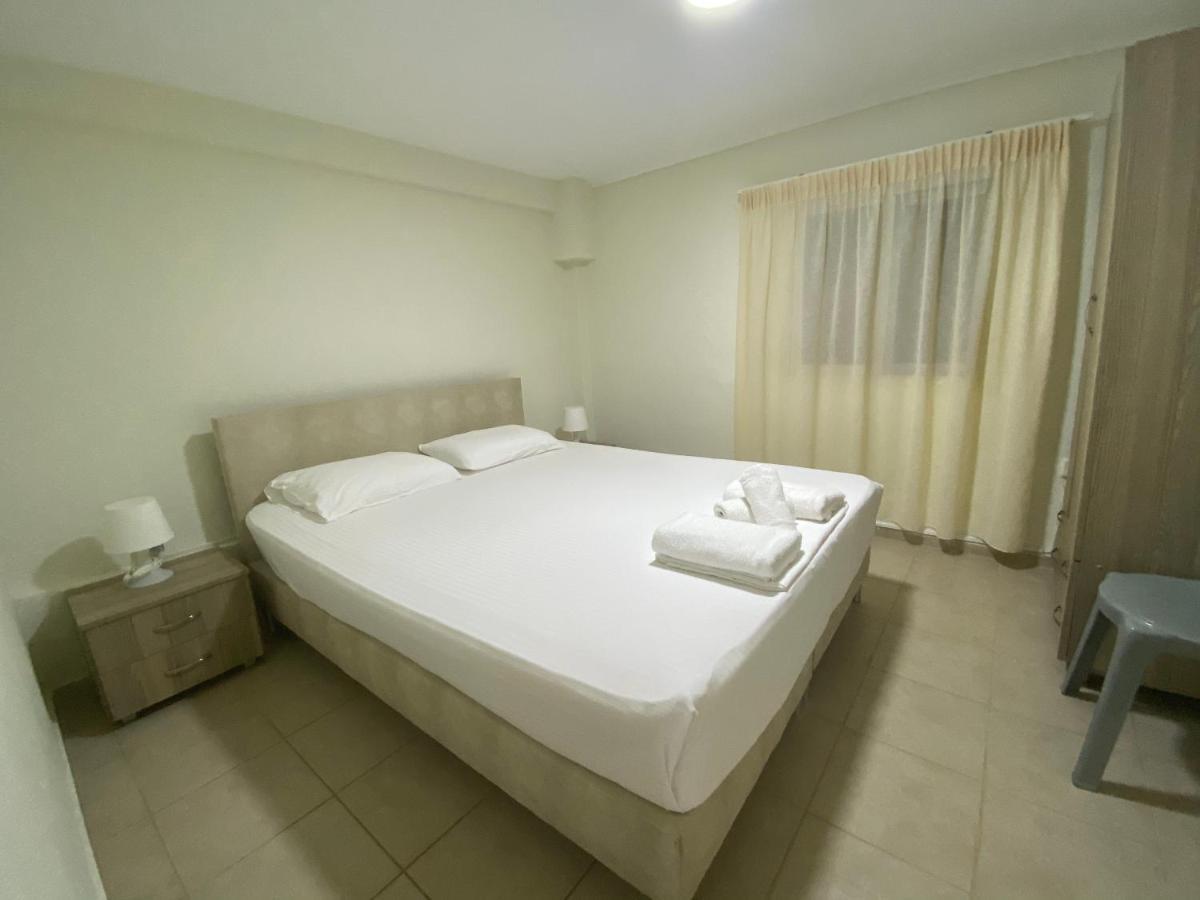 Totem Apartments Nea Plagia Luaran gambar