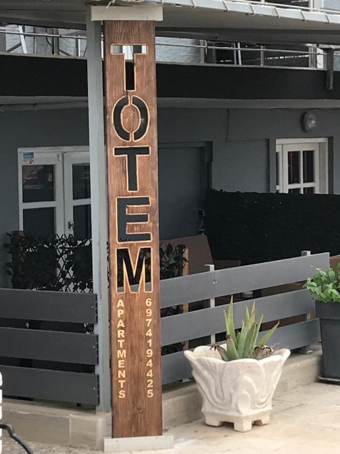 Totem Apartments Nea Plagia Luaran gambar